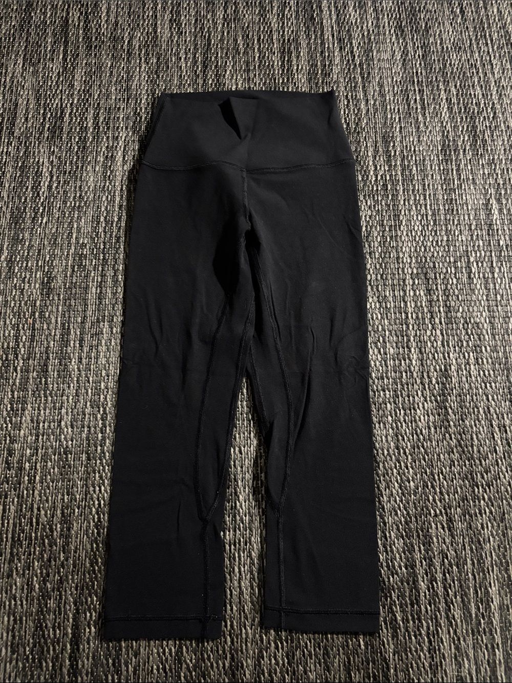 Lululemon Align Leggings Crop High Rise Nulu Soft Lightweight 19” Size 2